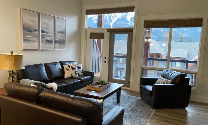 Canmore Complejo | Spectacular Penthouse With Amazing Views, Indoor Pool and Hot tub