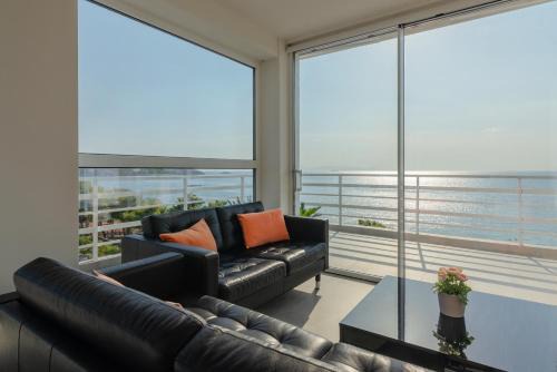 Kavouri Apartamento | Spectacular Sea Views, 2Bd Beachfront