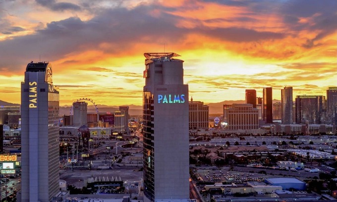 Las Vegas Apartamento | SPECTACULAR STRIP VIEWS OPEN BALCONY NO RESORT FEES