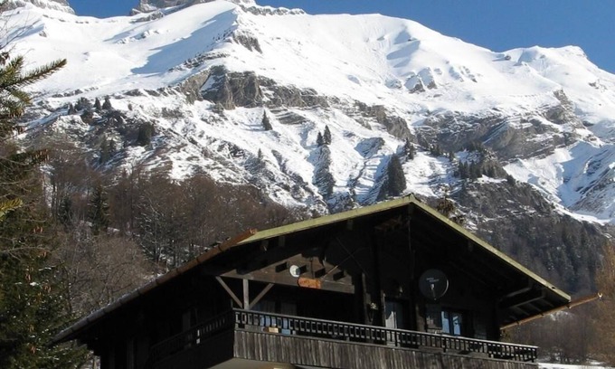 La Giettaz Apartamento | Spectacular views at the foot of the imposing Chaîne des ARAVIS
