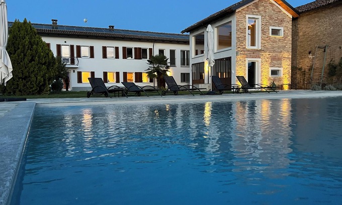 Costigliole d'Asti Villa | Spectacular views of UNESCO Castles, Langhe valley, French, Italian & Swiss alps