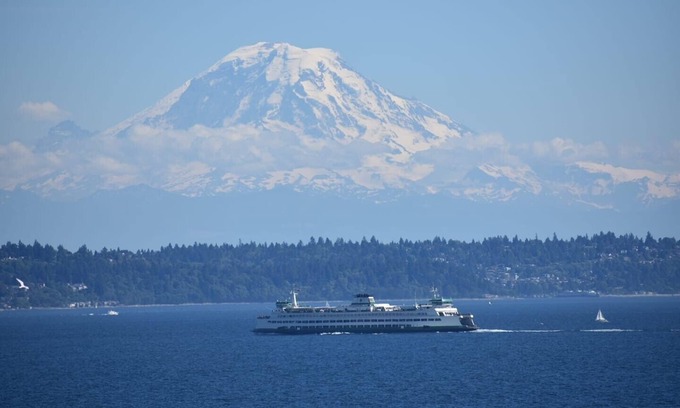 Bainbridge Island Casa | Espectacular casa frente al mar Bainbridge Island. ¡Vistas que quitan el aliento!