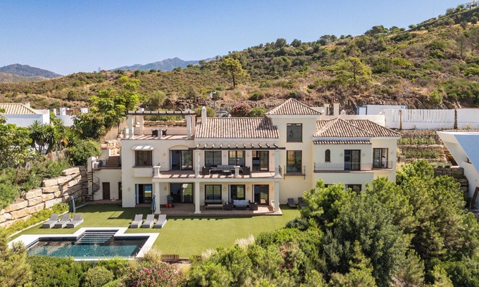 Benahavis Villa | Espectacular villa de lujo cerca de Marbella, perfecta para familias