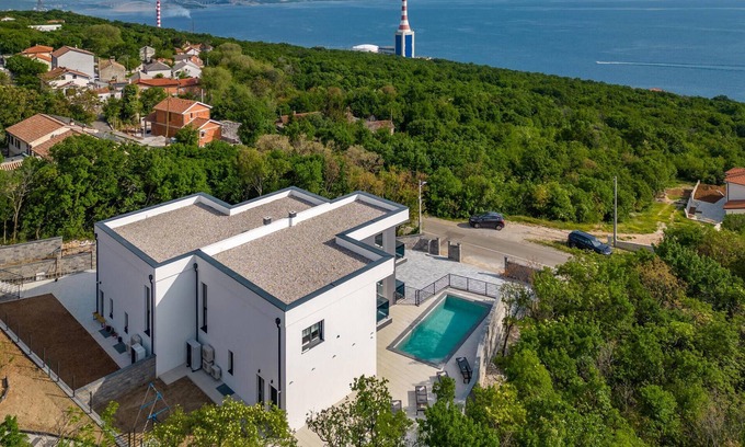Kostrena Casa | Alojamiento de 4 habitaciones en Kostrena