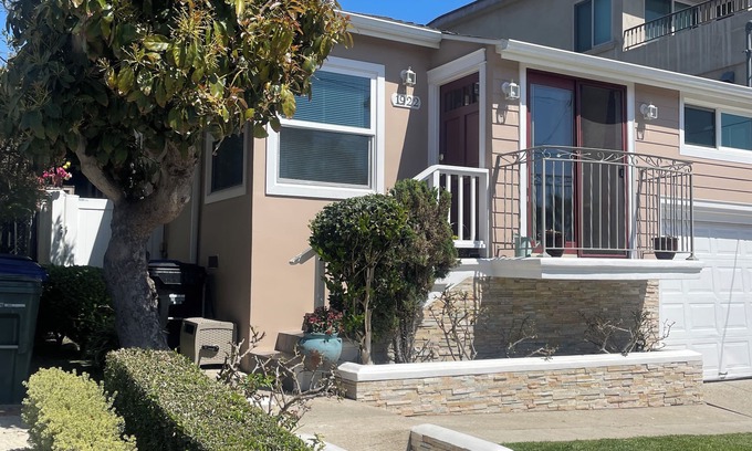 Hermosa Beach Cabaña | Spend August in Hermosa Beach, CA! Minimum 30 night stay