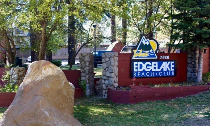 Kings Beach Complejo | Spend Thanksgiving at Lake Tahoe North Shore at a Charming 2-bedroom resort