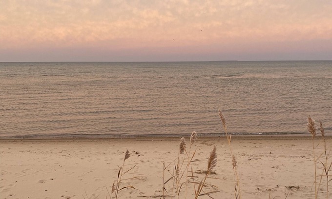 Caseville Cabaña | Spend time in the Sun and Sand at Cozy Cottage of Caseville.