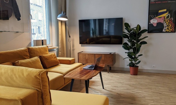 Nowa Praga Apartamento | Spielberg by mythings: Spacious 2 BR apartment with a garage (80 sqm)