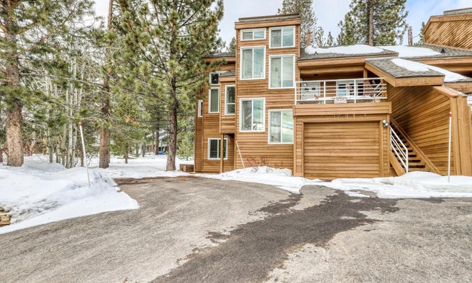 Truckee Casa | Spike's Place