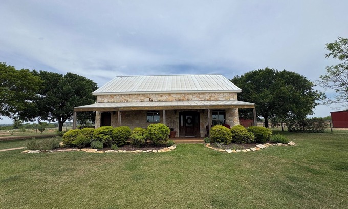 Fredericksburg Cabaña | ¡Gira en amplios espacios abiertos!