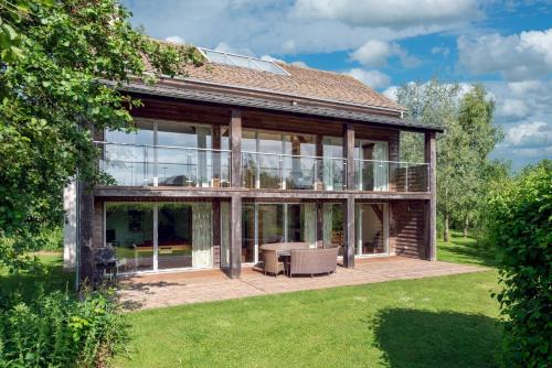 Cirencester Casa | Spinney Falls House CW87 Lower Mill Estate The Cotswolds