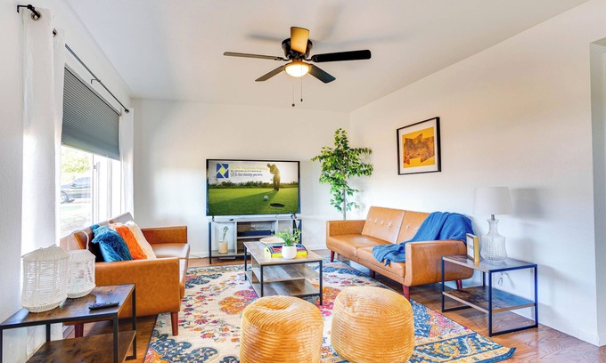 Maryvale Casa | Splash! Pool Home Sleeps Up to 12! Fun!