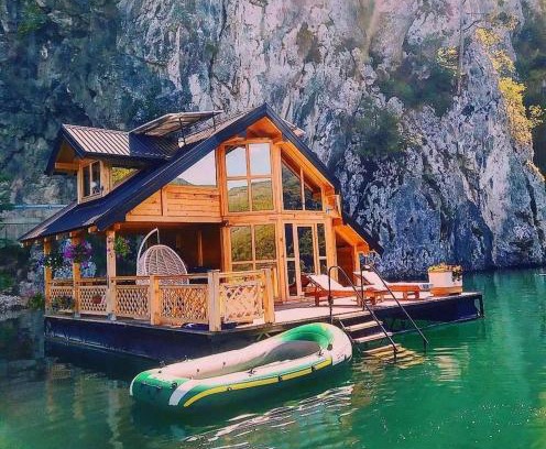 Bajina Basta Casa | Splav Horizont