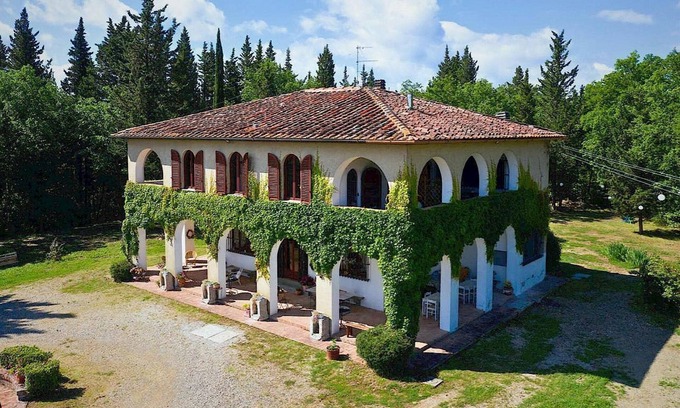 Montespertoli Villa | Splendid Chianti Tuscany Villa with Panoramic Pool ,Cypress Trees-Lined Drive