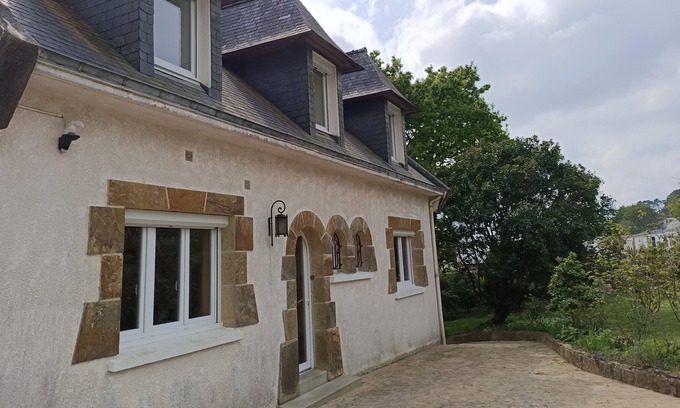 Crozon Villa | Splendid Neobretonne with sea view