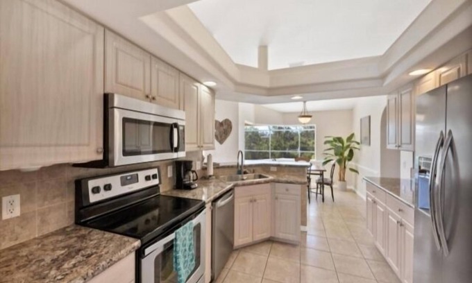 Rotonda Heights Casa | Splendid on Spur - Peaceful and Quiet in beautiful rotonda west Florida