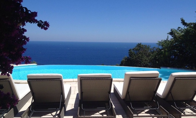 Espero-Pax Villa | ESPLENDIDA VILLA CON VISTAS AL MAR