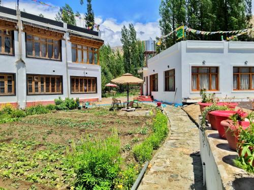 Leh Casa | Sponbo Guest House, Leh