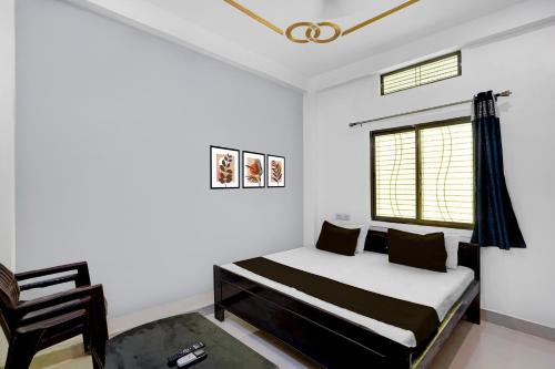 Varanasi Hotel | SPOT ON Aarya Guest House