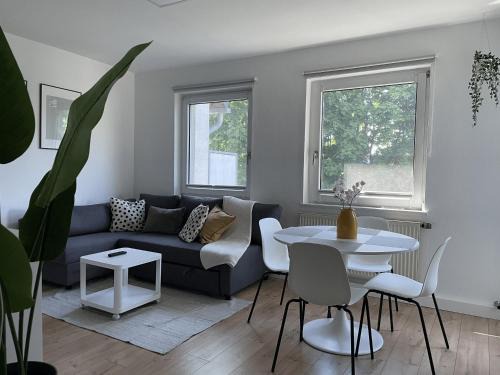 Rhein-Erft-Kreis District Apartamento | Spotless Family Retreat, Fully Equipped & Central