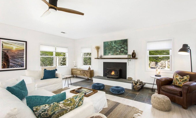 Northville Otro | Sprawling Modern Home Minutes from Beach