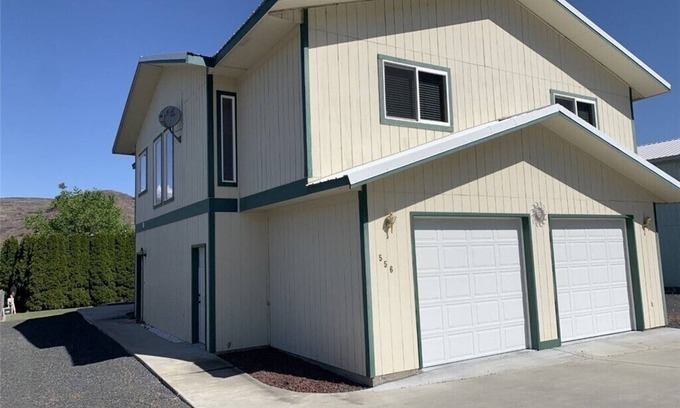 Sunland Estates Casa | Spread out and relax in comfort in beautiful Sunland Estates