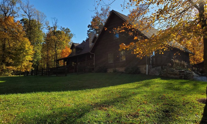 Strasburg Casa | Spring Acre Log Cabin