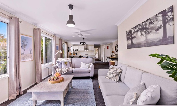Nowra Casa | Spring Cottage Summar