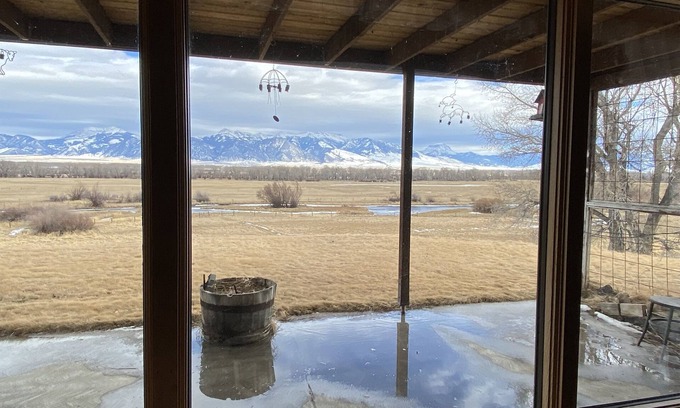 Ennis Casa | Spring Creek Guest House