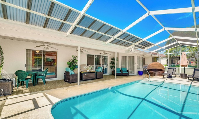 Spring Hill Casa | Spring Hill Home: Private Pool, 9 Mi to Beach!