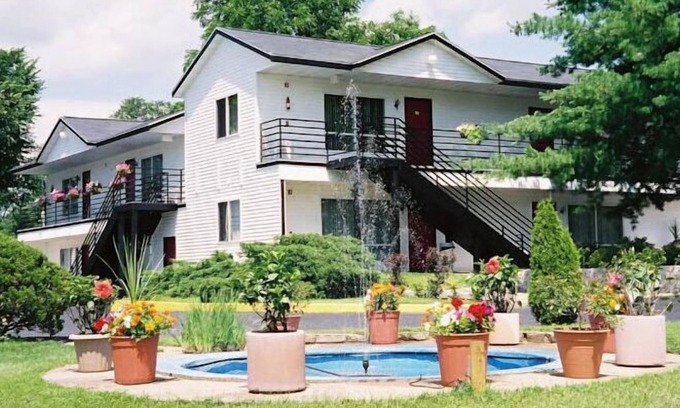 Wisconsin Dells Hotel | Spring Hill Motel