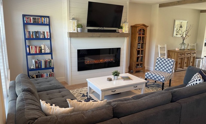 Park City Casa | Spring is here! New townhome just 10 minutes from Park City.