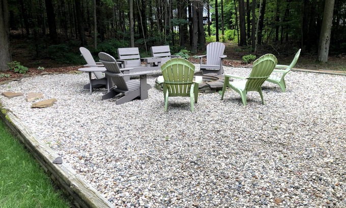 Spring Lake Casa | Spring Lake's Wooded Retreat
