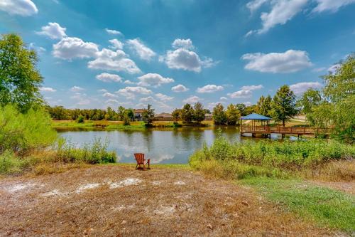 College Station Casa | Spring Leaf Quarters