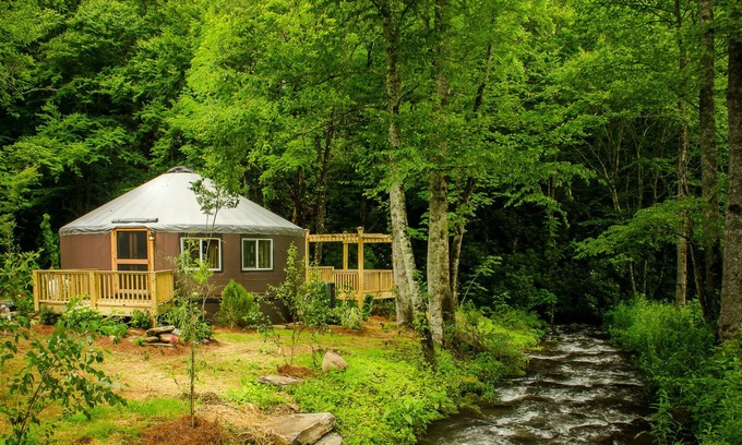Topton Casa | Spring Ridge Yurt - Creekside Glamping w/ Private Hot Tub