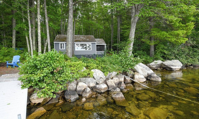 Raymond Cabaña | **SPRING SPECIAL** Charming pet-friendly camp on peaceful Panther Pond!