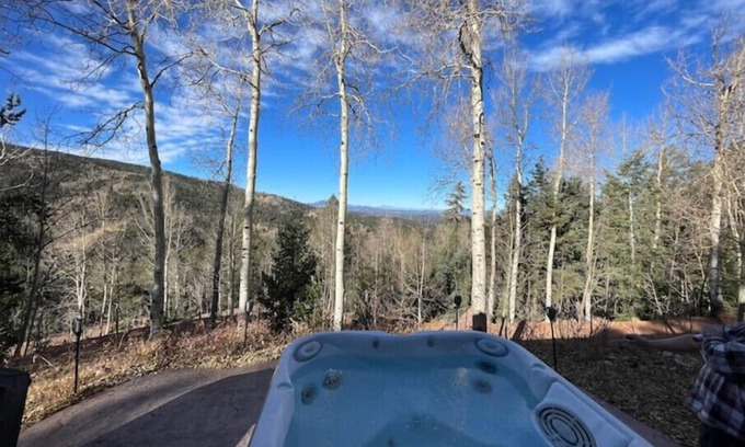 Cripple Creek Cabina | Spring Special Price Private, Romantic, Dog friendly, NEW HotTub, Hiking