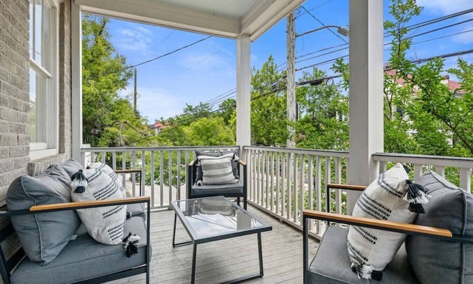 Westside Apartamento | Spring St - Downtown - Walk Everywhere!