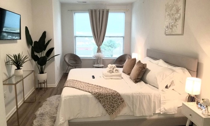 Carteret Apartamento | ★Spring Wonderland DEEP discount on COZY King Bed Near EWR AIRPORT & NYC★