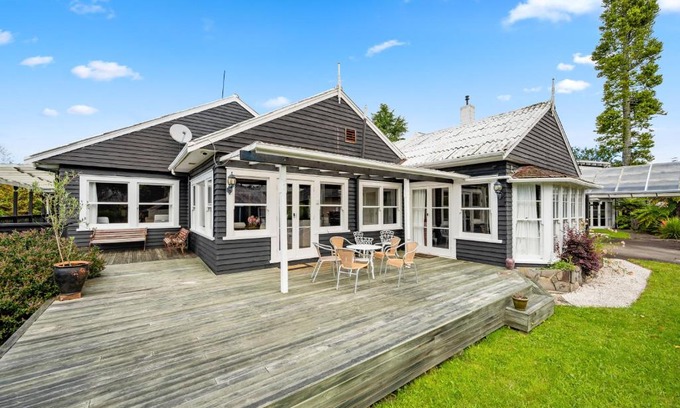 Springfield Casa | Springfield Rise Lodge - Rotorua Holiday Home
