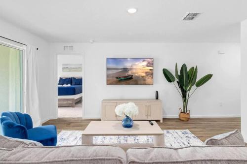 Spring Hill Casa | Springhill Retreat! 3 bed, 2 Bath!
