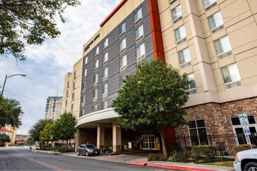 Downtown San Antonio Hotel | Springhill Suites by Marriott San Antonio Alamo Plaza/Convention Center