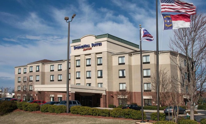 Greensboro Hotel | SpringHill Suites by Marriott Greensboro