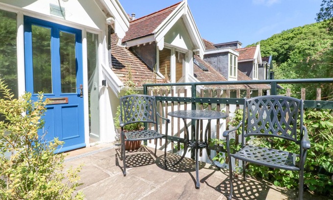Hele Cabaña | SPRINGSIDE, pet friendly, country holiday cottage in Lynton
