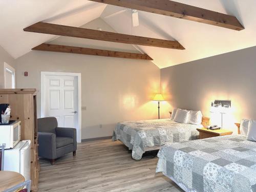 Witmer Hotel | Spruce Lane Lodge and Cottages