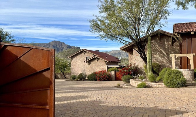 Cave Creek Casa | Spur Cross Mtn. Lodge