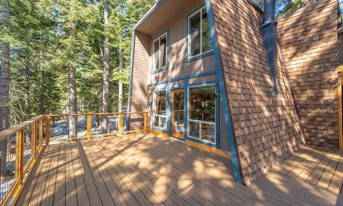 Talmont Casa | Squirreled Away in Tahoe City