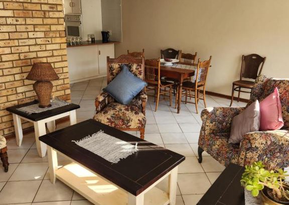Zeerust Casa | Squirrels Den