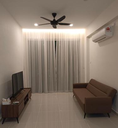 Sandakan Apartamento | Sri Indah Pool Condostay