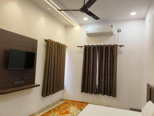 Chandauli Casa | Sri Rameshwar Paradise